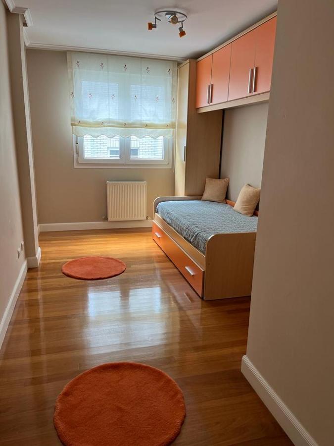 Piso En El Centro De Laredo A Pie De Playa Apartman Kültér fotó